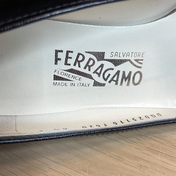 Ferragamo Black Leather Flats 6 1/2 C - Picture 5 of 7